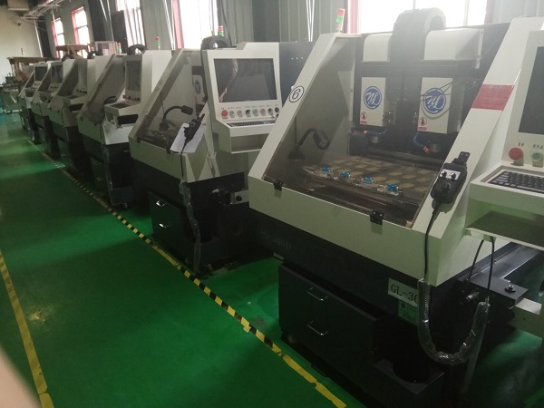 ND Group customer's mobile tempered glass protector machine factory